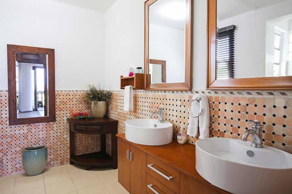 Pelican Paradise Villa - Leeward Beach Grace Bay Extérieur photo
